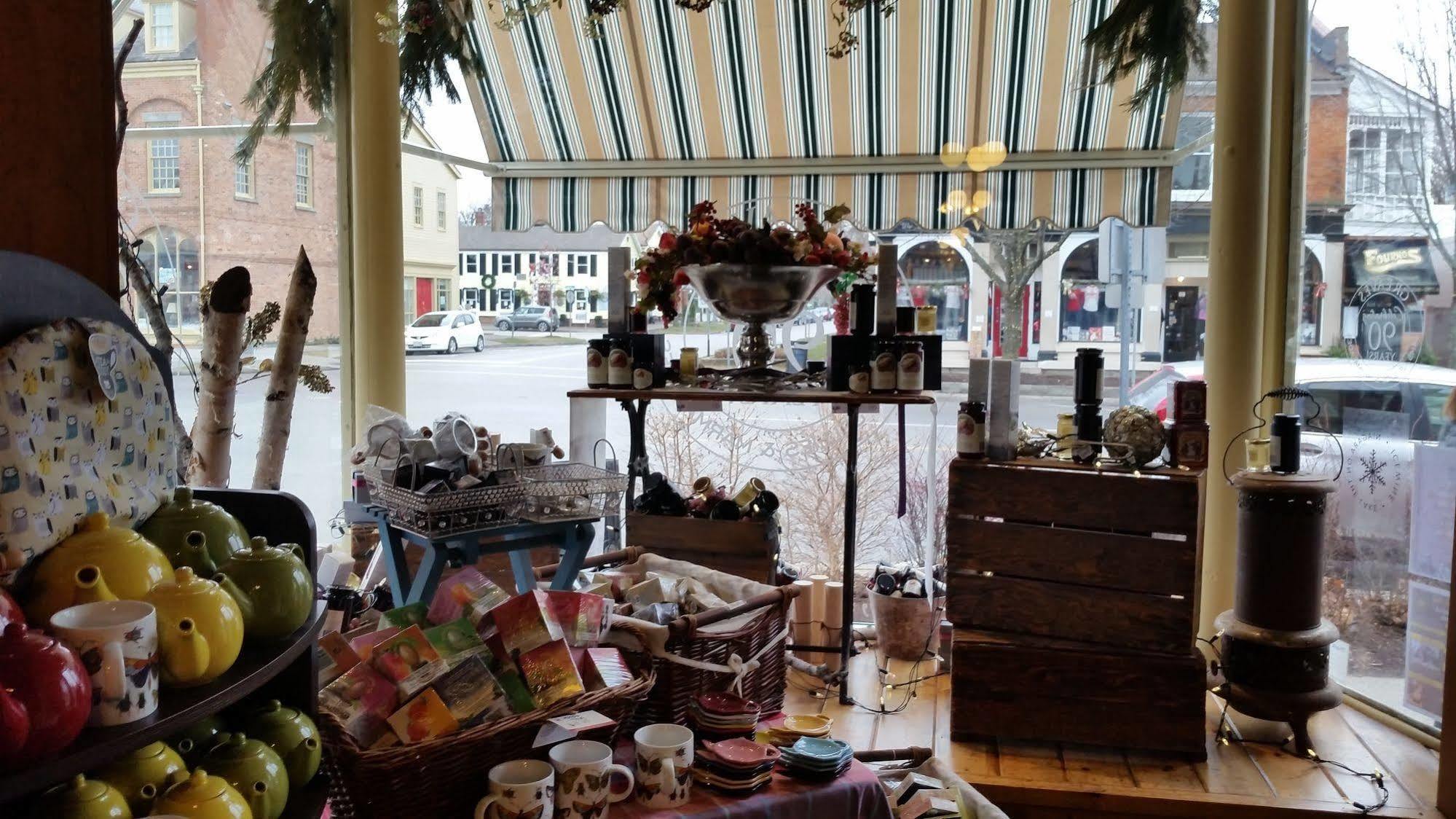 Appartamento Greaves Sweet Escape Niagara-on-the-Lake Esterno foto
